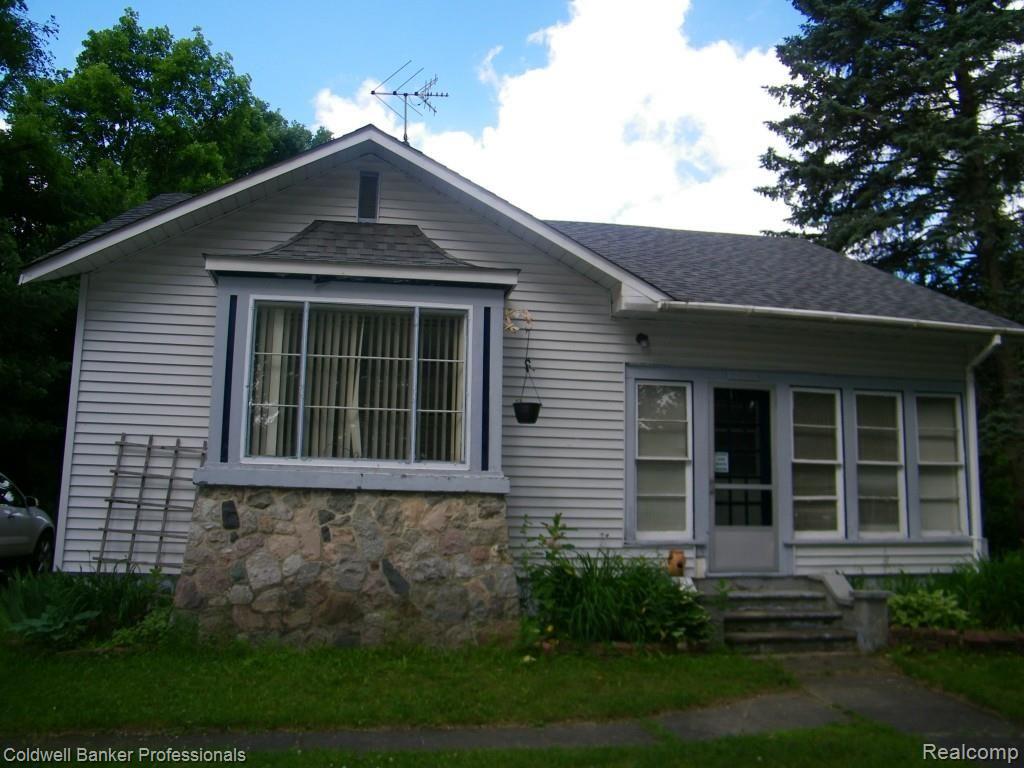 2115 Mitchell Lake Road Attica, MI 48412 - Photo 24 of 24 100_5576.jpg