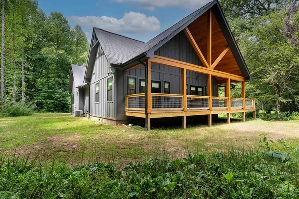 $599,000 | 305 Tusquittee Street, Hayesville, NC 28904