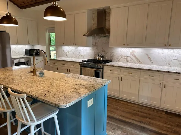 $599,000 | 305 Tusquittee Street, Hayesville, NC 28904