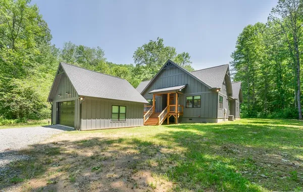 $599,000 | 305 Tusquittee Street, Hayesville, NC 28904