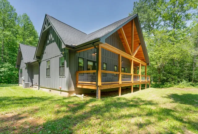 $599,000 | 305 Tusquittee Street, Hayesville, NC 28904