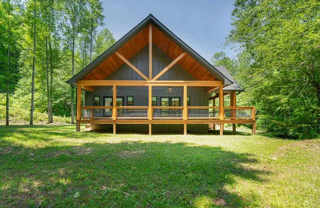 $599,000 | 305 Tusquittee Street, Hayesville, NC 28904