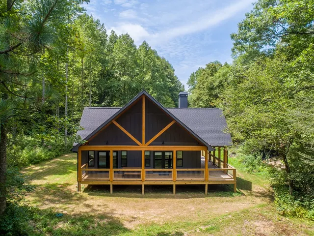 $599,000 | 305 Tusquittee Street, Hayesville, NC 28904