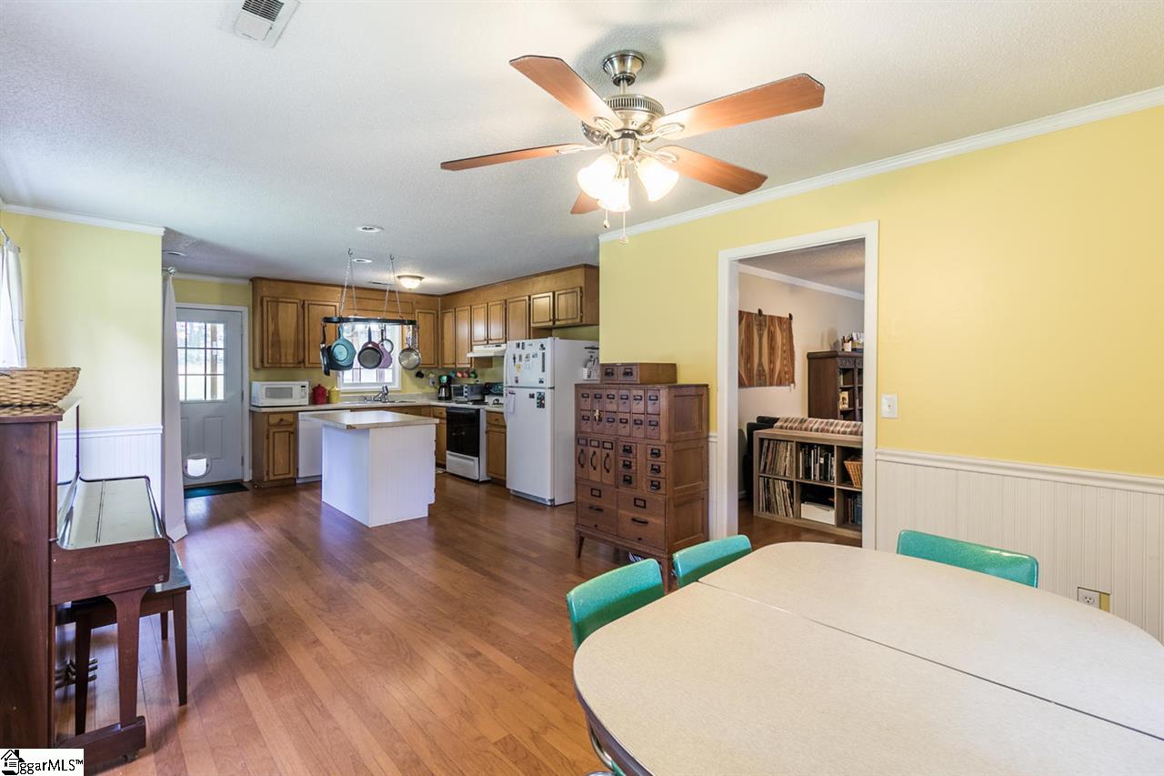 112 Rhonda Road Central, SC 29630 - Photo 12 of 26