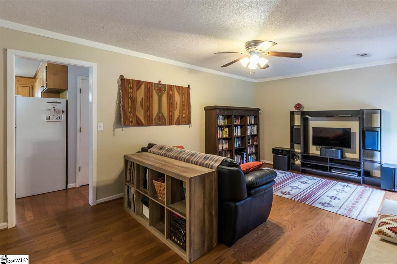 112 Rhonda Road Central, SC 29630 - Photo 6 of 26