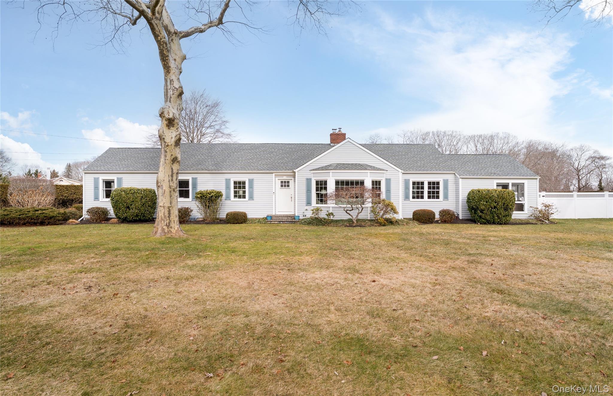735 Reeve Avenue Mattituck, NY 11952 - Photo 1 of 50