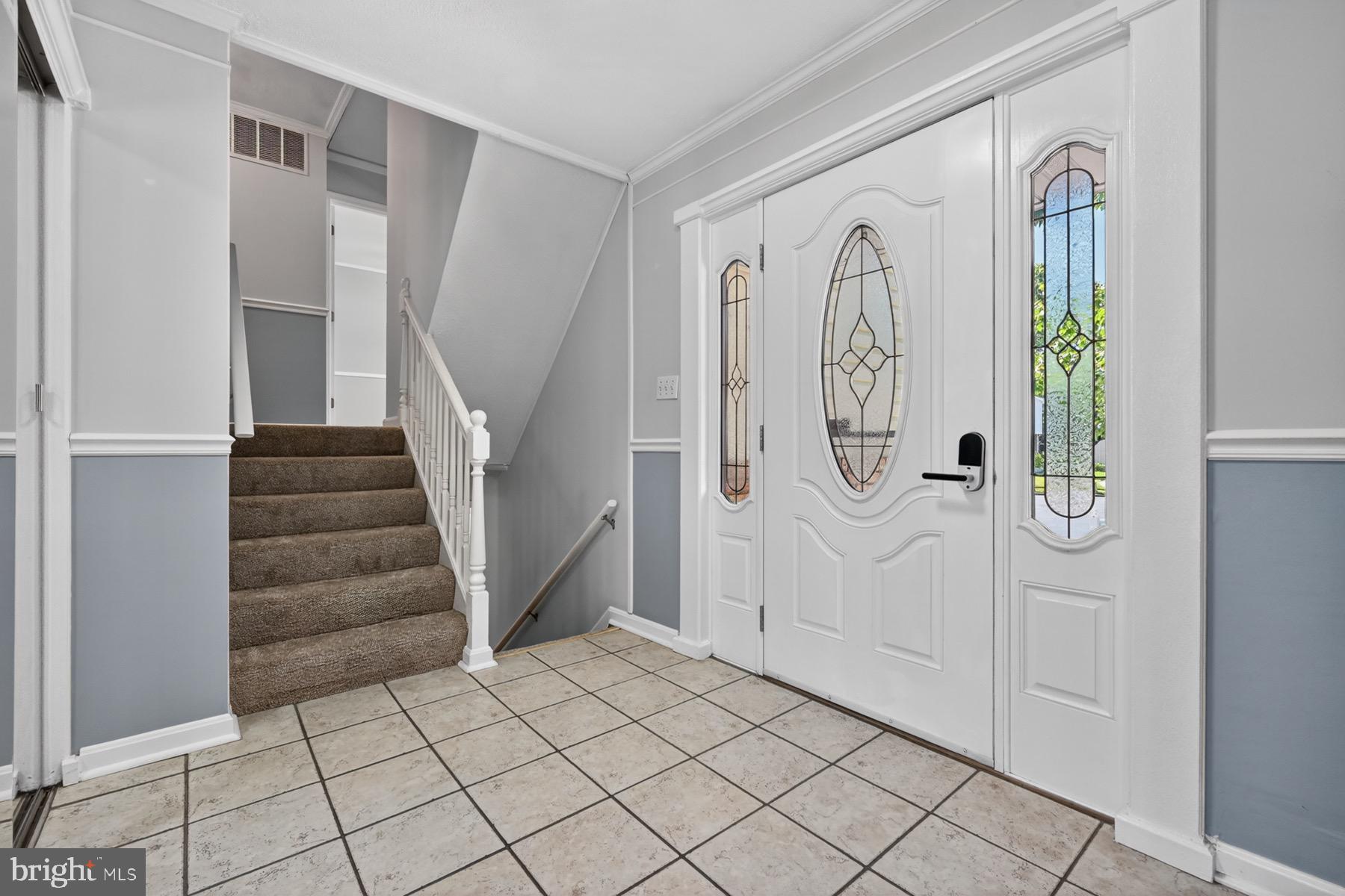 422 Ridgeview Court Arnold, MD 21012 - Photo 19 of 54 Entry Way Landing