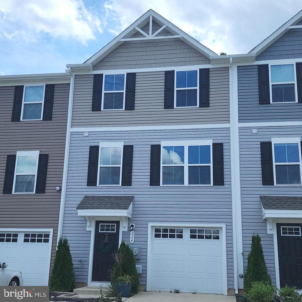 224 Rothberg Drive Williamstown, NJ 08094 - Photo 3 of 27 Gallery Image 3