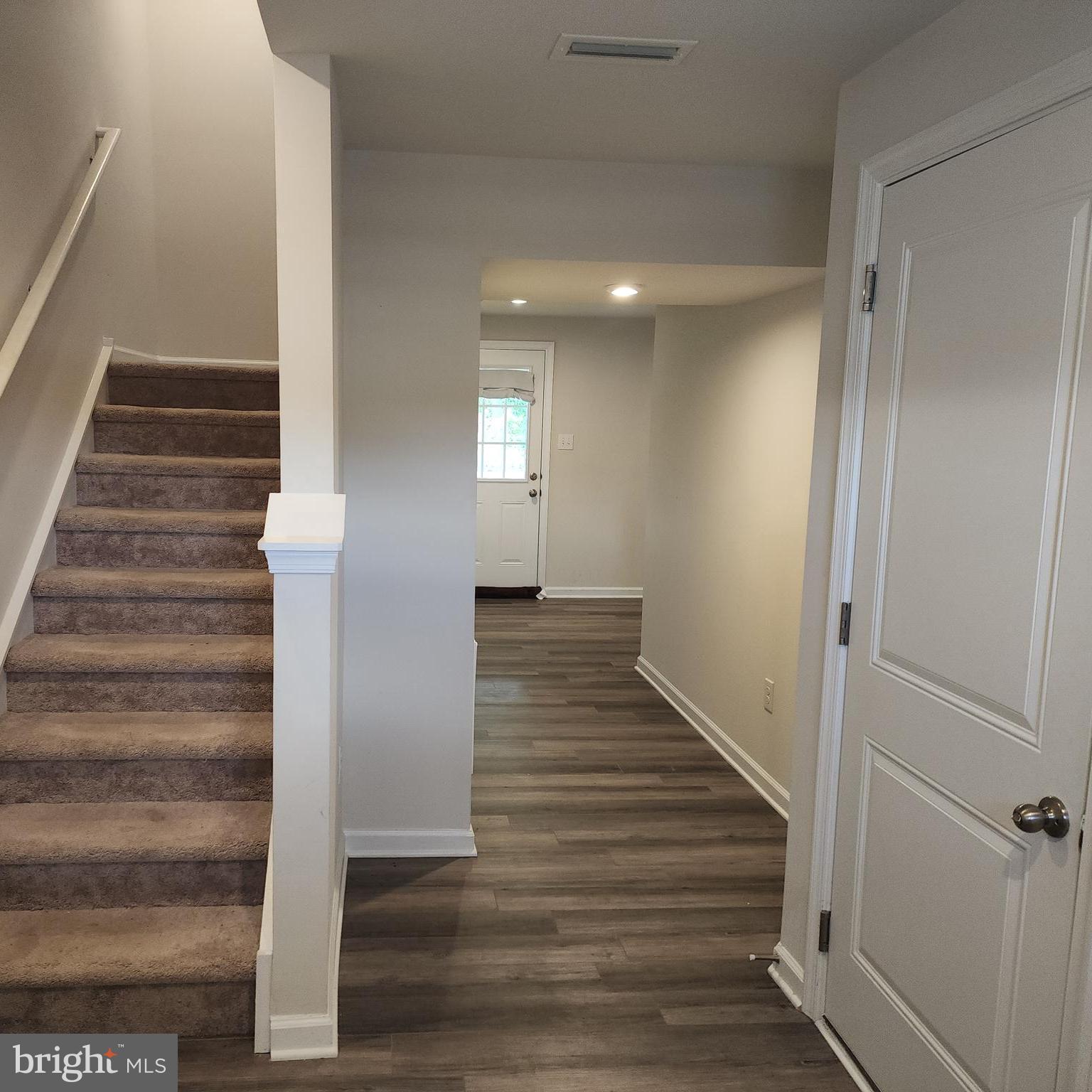 224 Rothberg Drive Williamstown, NJ 08094 - Photo 4 of 27 Gallery Image 4