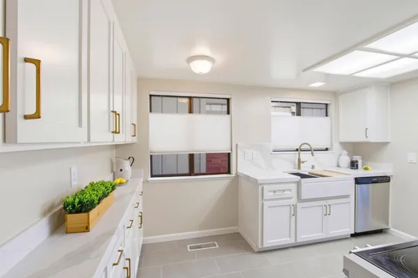 $999,000 | 18944 Sara Park Circle, Saratoga, CA 95070