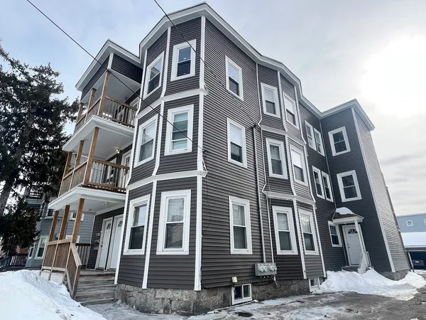 $1,080,000 | 91-93 Andover Street, Lawrence, MA 01843