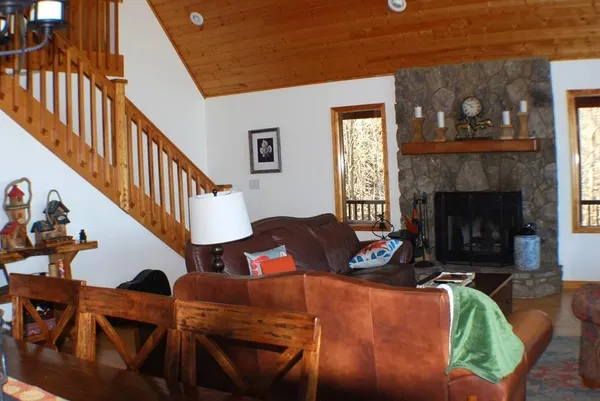 $629,900 | 1013 Buck Ridge Drive, Murphy, NC 28906