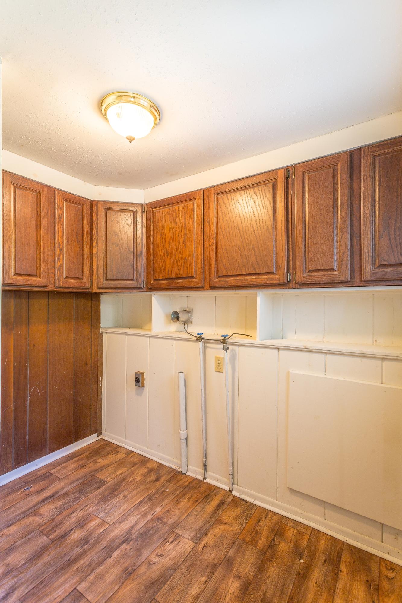 829 South Germantown Road Chattanooga, TN 37412 - Photo 20 of 30 Laundry Room
