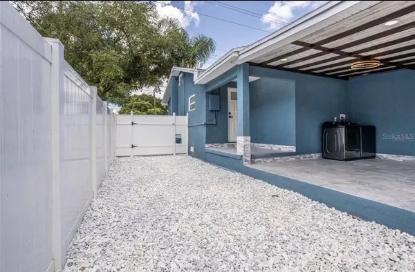 $2,600 | 8907 N Boulevard, Tampa, FL 33604