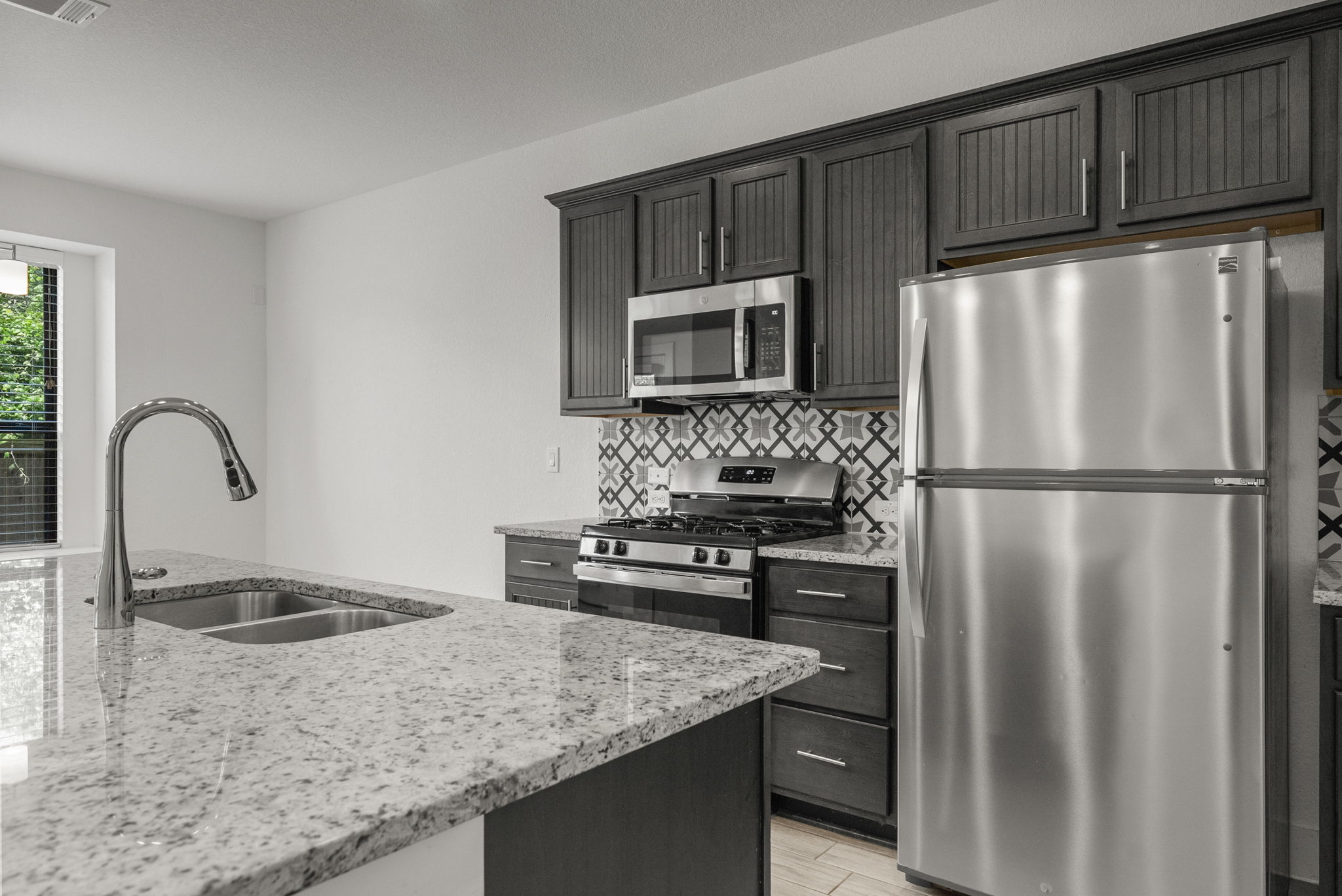 12317 Maypole Bend Austin, TX 78717 - Photo 8 of 31