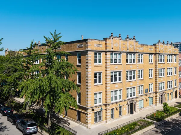 $2,259 | 1100 West Glenlake Avenue, Unit 1, Chicago, IL 60660