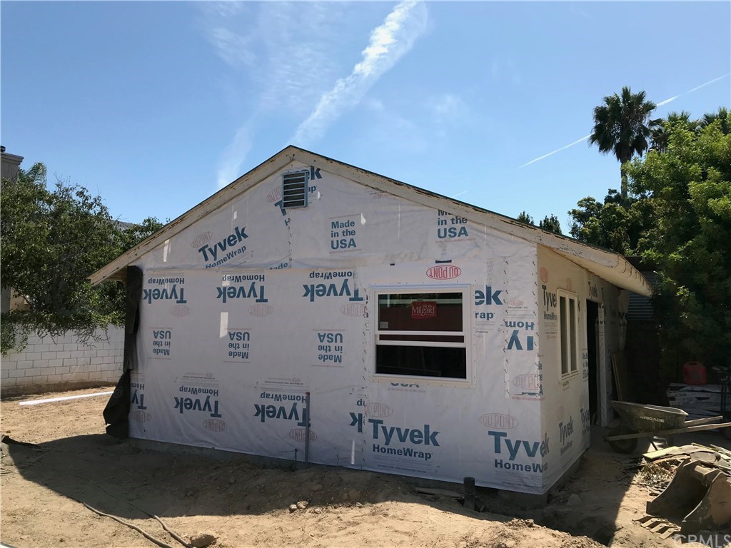 282 23rd Street Costa Mesa, CA 92627 - Photo 4 of 6 Detached 520sqft guest house is a one-story studio and plans submitted to city feature a small kitchen area, separate bathroom with shower and stackable laundry closet.
