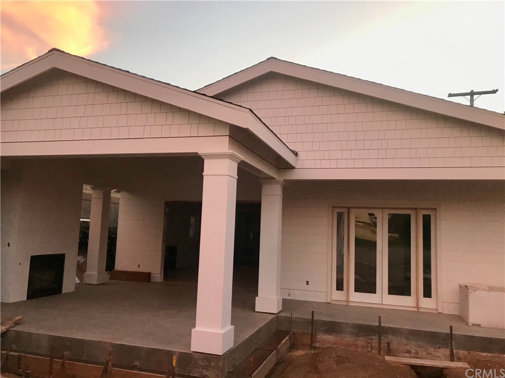 282 23rd Street Costa Mesa, CA 92627 - Photo 5 of 6 Photo Jan 2020-looking at back of house