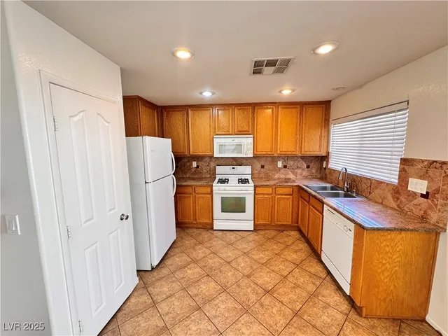 $1,897 | 11786 Pine Shadows Street, Las Vegas, NV 89183