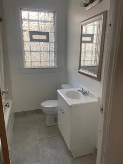 $1,500 | 9058 South Loomis Street, Unit 2, Chicago, IL 60620