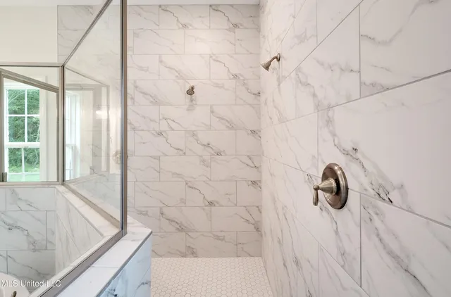 $446,000 | 185 Centerline Roper Loop, Byhalia, MS 38611