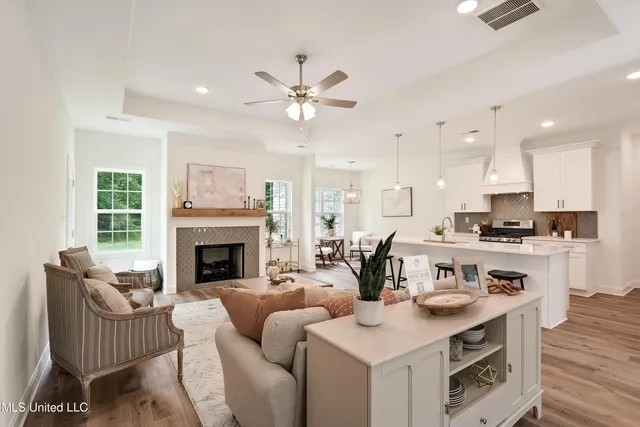 $446,000 | 185 Centerline Roper Loop, Byhalia, MS 38611