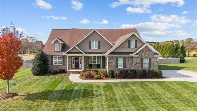 $679,000 | 127 Wellington Court, Advance, NC 27006