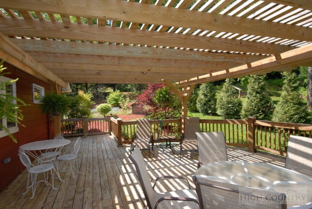 436 Rustic Road West Jefferson, NC 28694 - Photo 17 of 34 Gallery Image 17