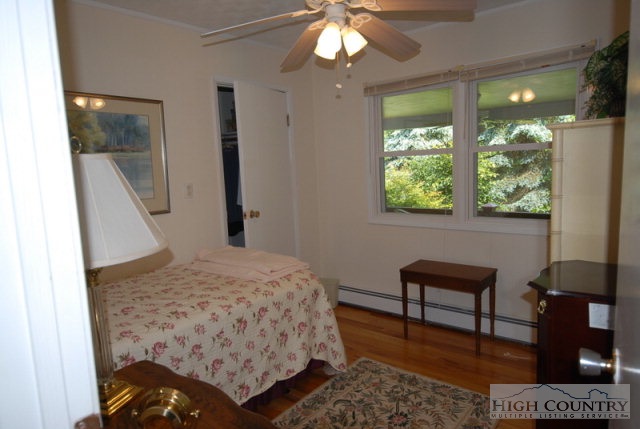 436 Rustic Road West Jefferson, NC 28694 - Photo 3 of 34 Gallery Image 3