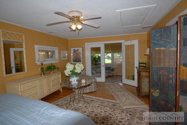 436 Rustic Road West Jefferson, NC 28694 - Photo 6 of 34 Gallery Image 6