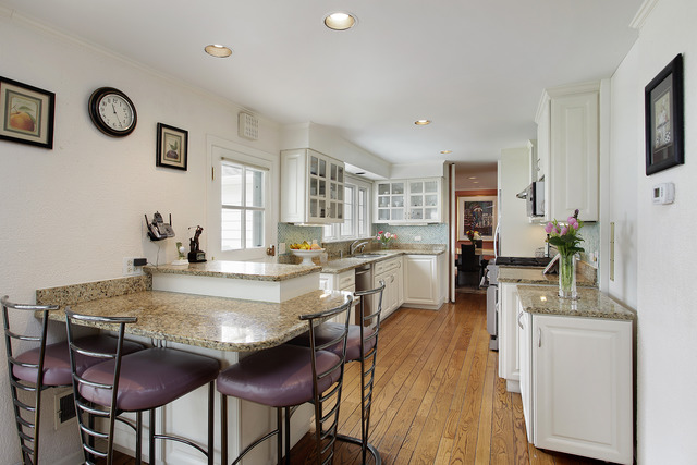 281 Graemere Street Northfield, IL 60093 - Photo 4 of 11