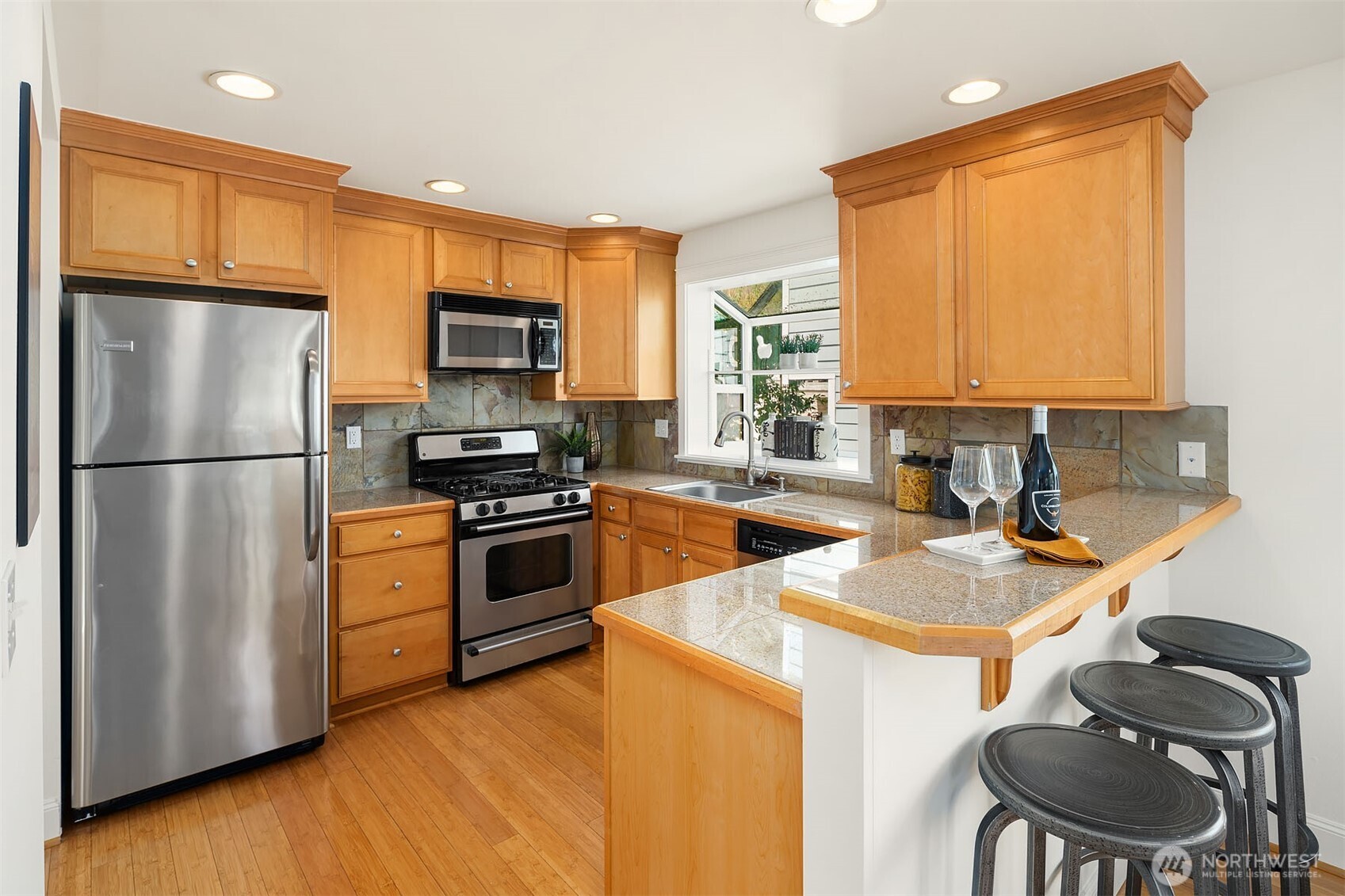 511 Martin Luther King Jr Way South Seattle, WA 98144 - Photo 10 of 35
