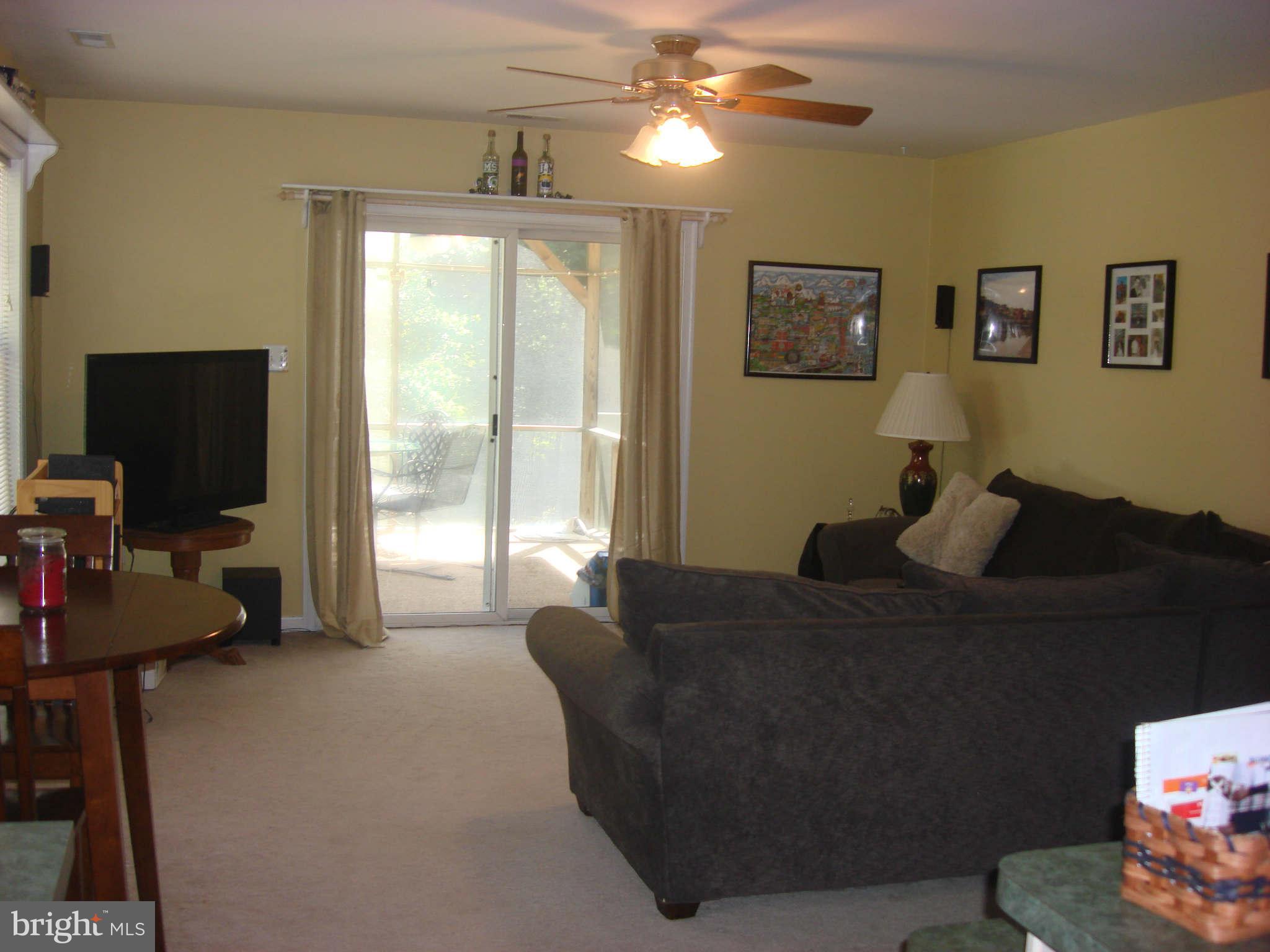 1675 Dalrymple Road Sunderland, MD 20689 - Photo 21 of 30 Living Room