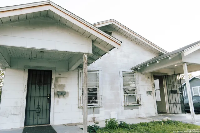 $190,000 | 340 Fair Avenue, Unit 3, San Antonio, TX 78223
