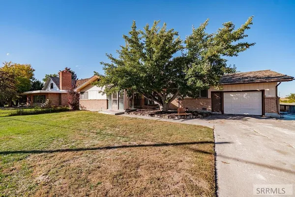 $425,000 | 431 East Center Street, Shelley, ID 83274