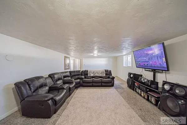 $425,000 | 431 East Center Street, Shelley, ID 83274