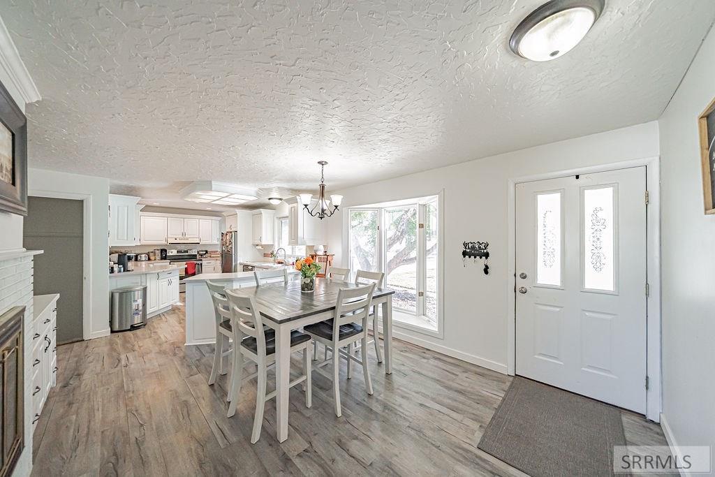 431 East Center Street Shelley, ID 83274 - Photo 4 of 32