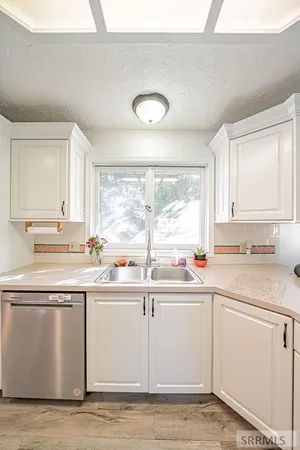 $425,000 | 431 East Center Street, Shelley, ID 83274