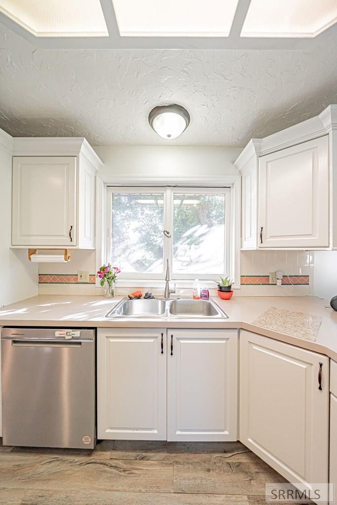 431 East Center Street Shelley, ID 83274 - Photo 8 of 32