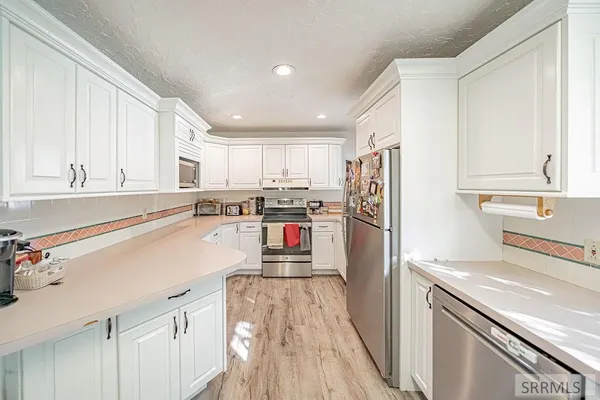 $425,000 | 431 East Center Street, Shelley, ID 83274