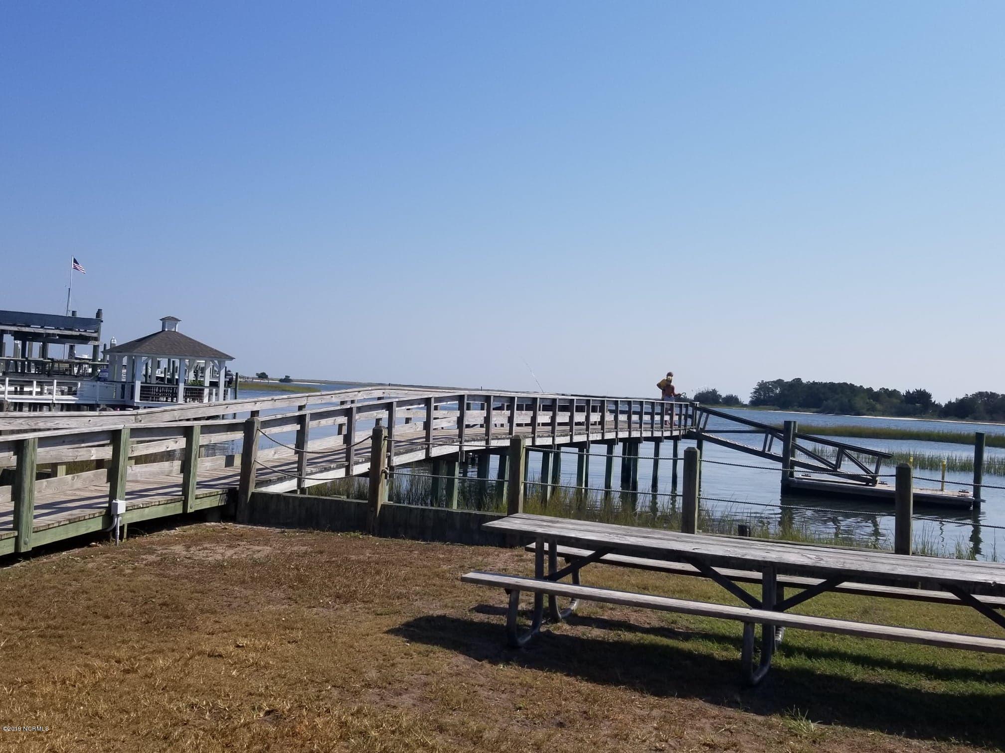 401 Trails End Road Wilmington, NC 28409 - Photo 4 of 43 Dock at Trails End Park