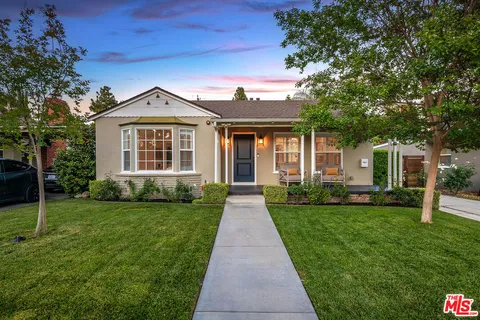 $1,900,000 | 730 North Fairview Street, Burbank, CA 91505