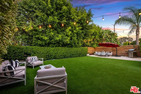 $1,900,000 | 730 North Fairview Street, Burbank, CA 91505