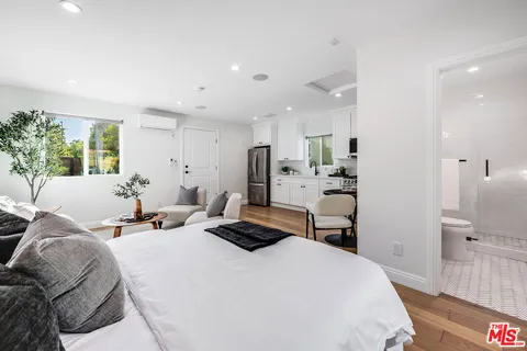 $1,900,000 | 730 North Fairview Street, Burbank, CA 91505