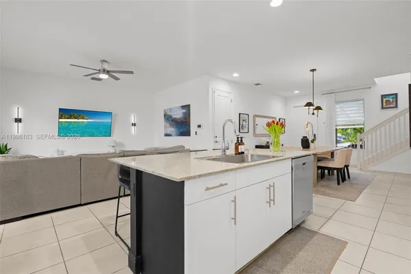$4,000 | 110 Northwest 209th Way, Pembroke Pines, FL 33029