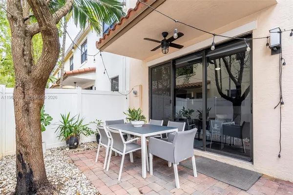 $4,000 | 110 Northwest 209th Way, Pembroke Pines, FL 33029