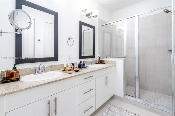 $4,000 | 110 Northwest 209th Way, Pembroke Pines, FL 33029