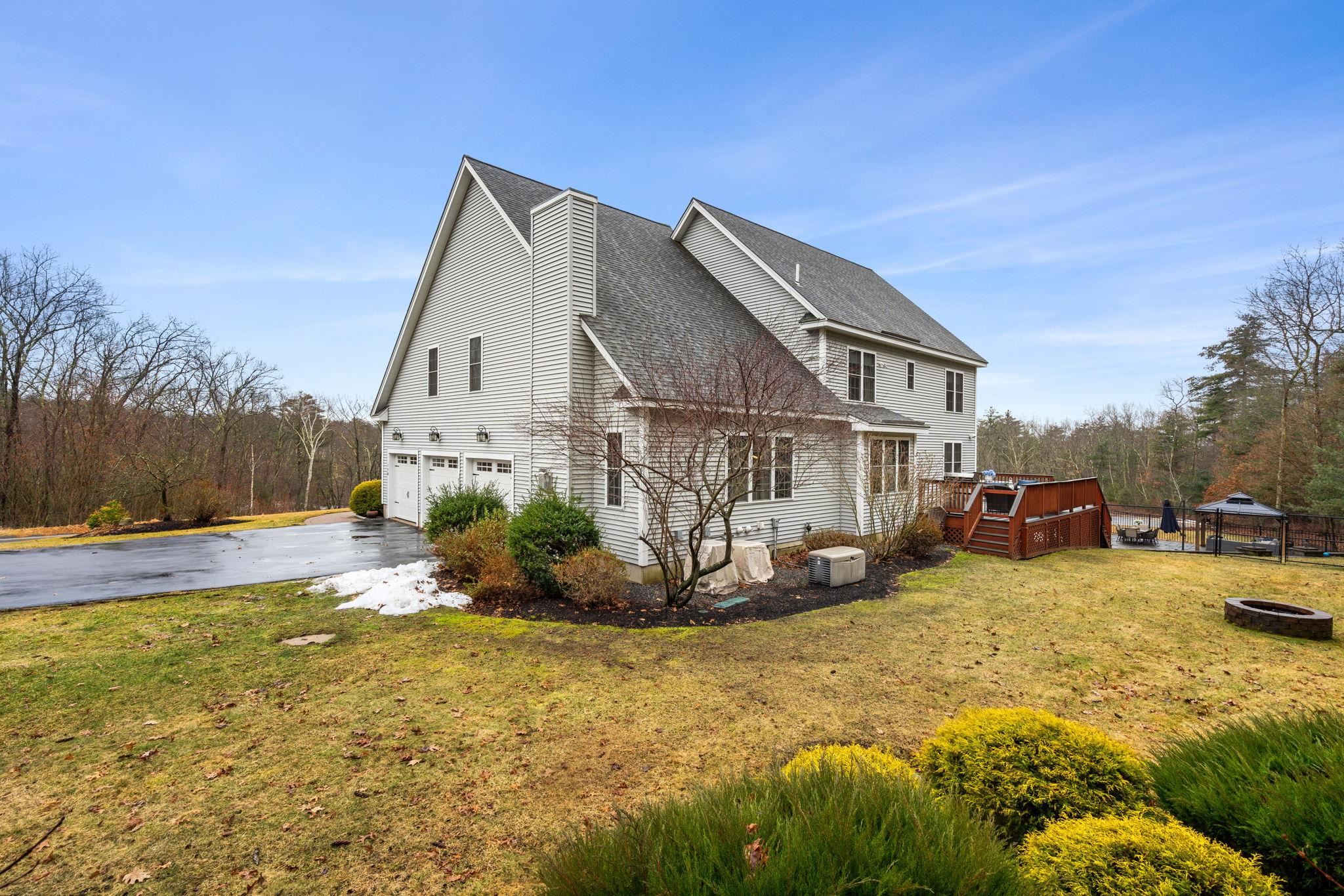 178 Mulberry Lane Pelham, NH 03076 - Photo 36 of 40