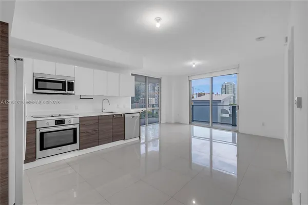 $5,400 | 1010 Southwest 2nd Avenue, Unit 1003, Miami, FL 33130