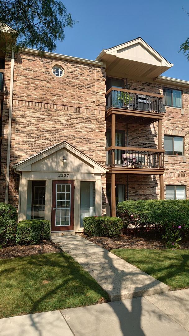 2227 West Nichols Road, Unit E Arlington Heights, IL 60004 - Photo 1 of 20 Gallery Image 1
